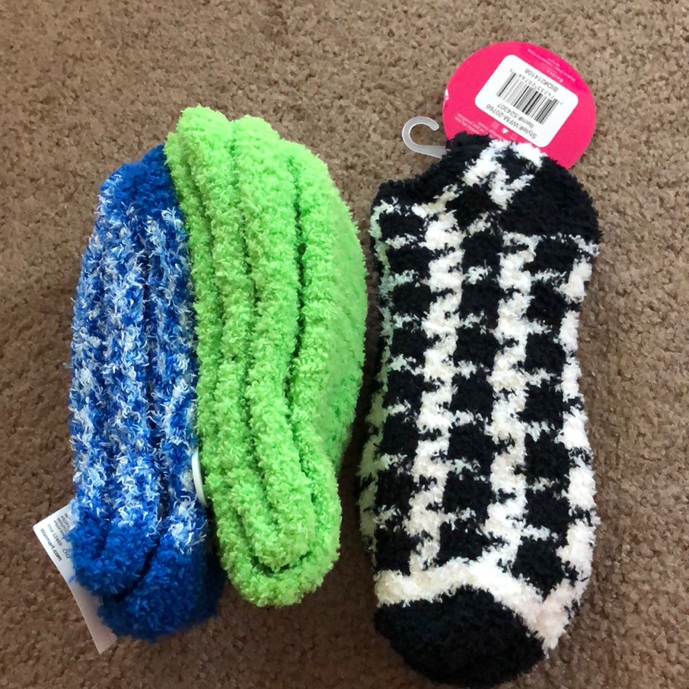 3 Pairs of Fuzzy Socks 🤗🤗